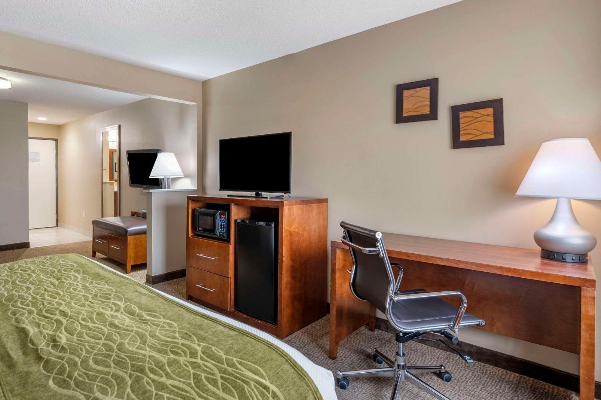 Comfort Inn Romeoville - Bolingbrook Exterior photo