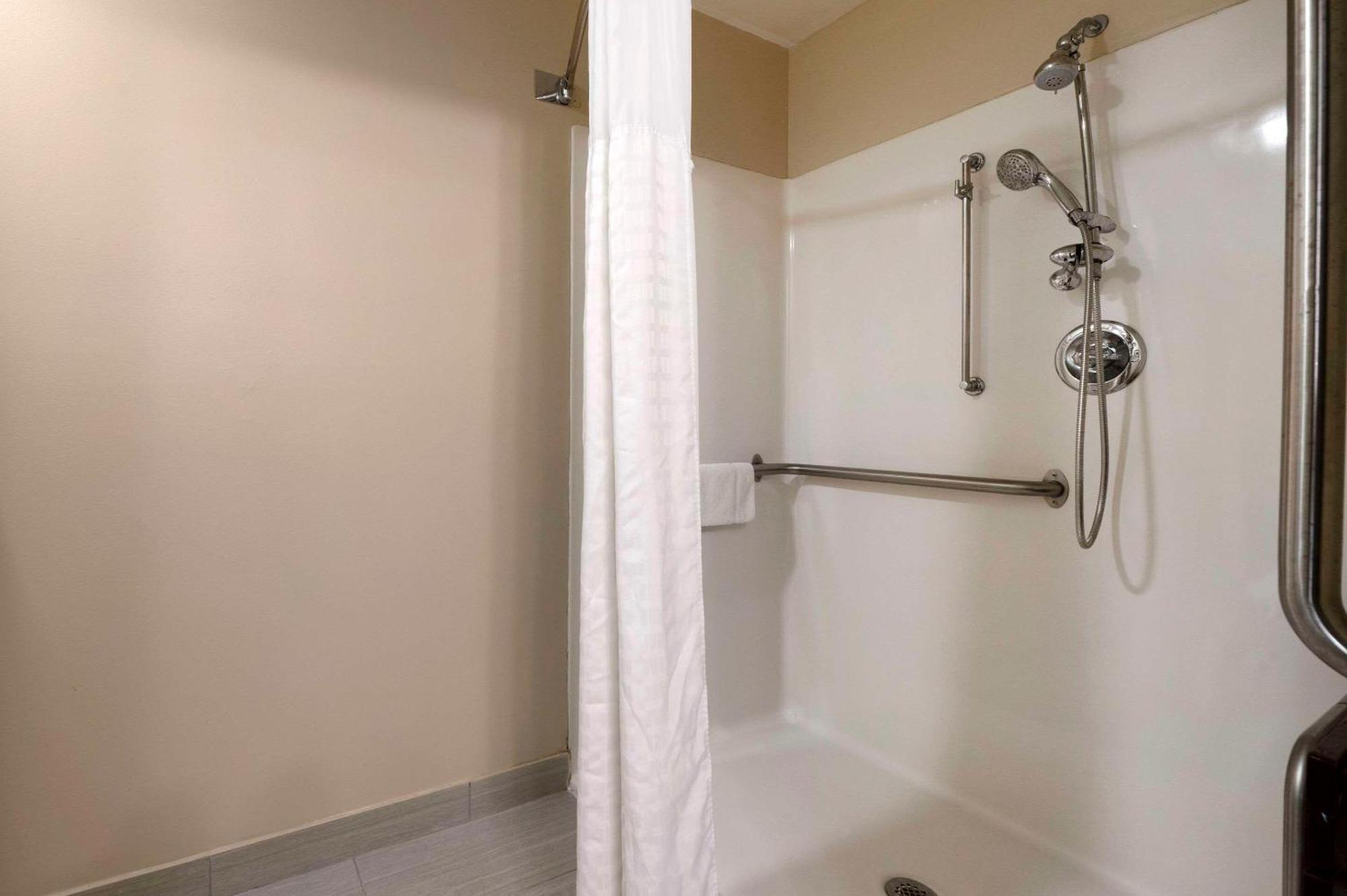 Comfort Inn Romeoville - Bolingbrook Exterior photo